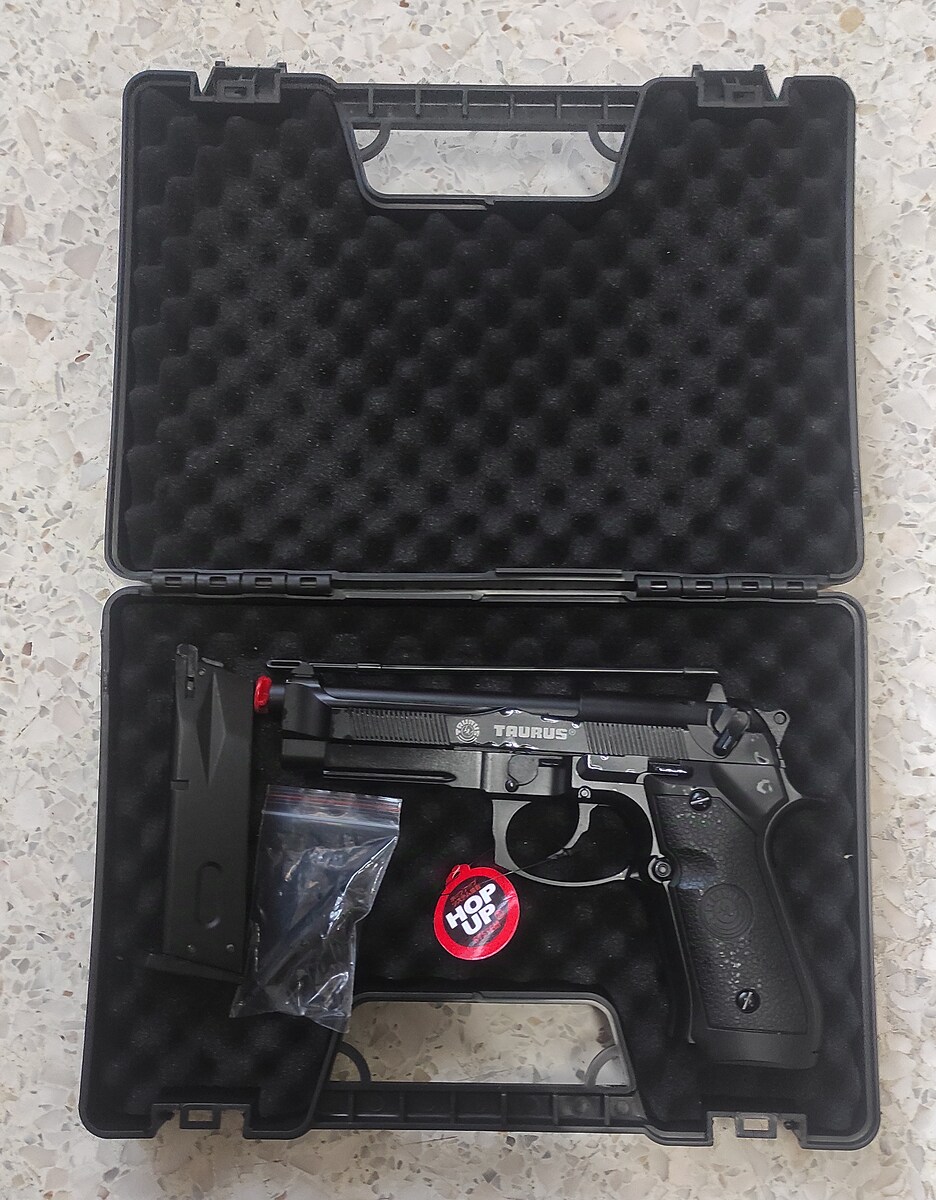 <{>{...M92 TAURUS GAS