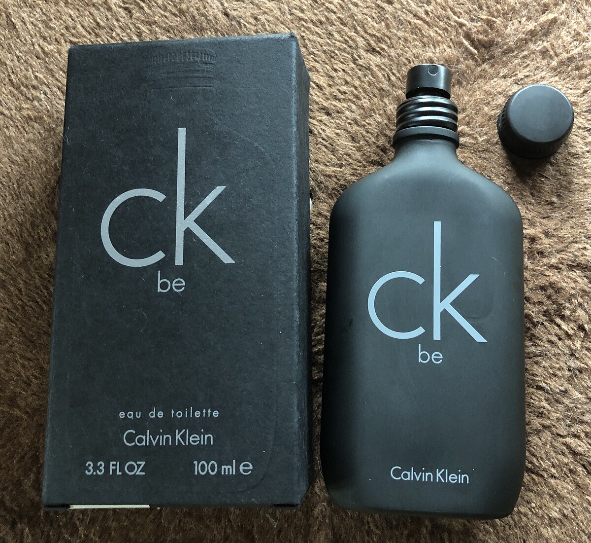 น้ำหอม ck be 100 ml ของแท้ กล่องขาย  กดไป  2 ครั้งค่ะ