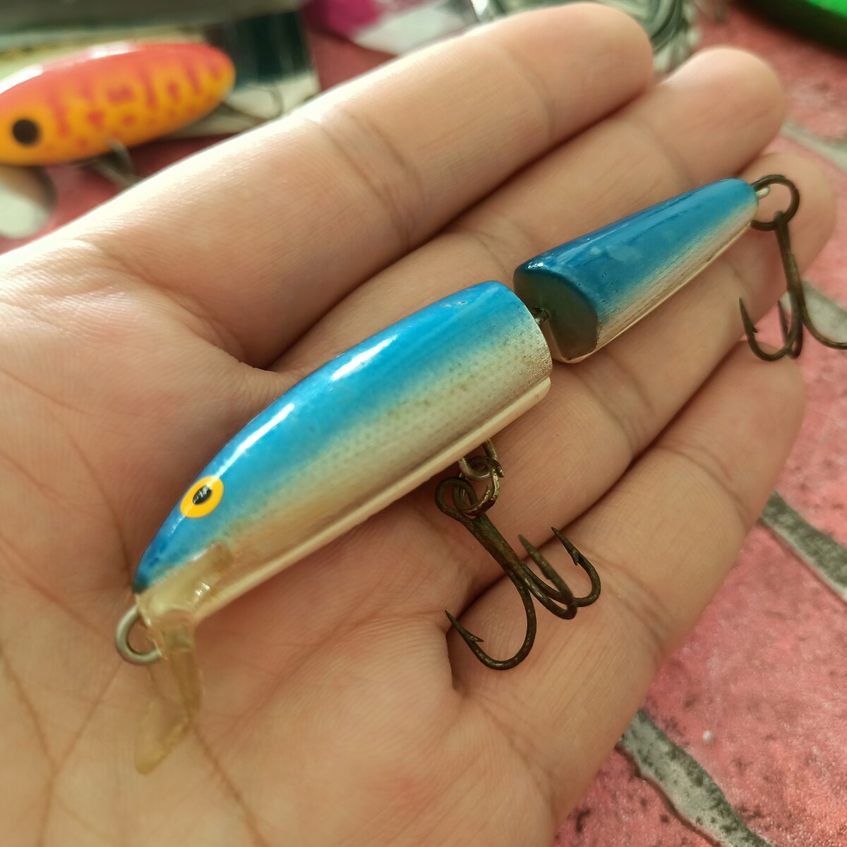 ✴️ ชนะ 3 รายการ ส่งฟรี ✴️ Rapala CD 9 (2 ท่อน)