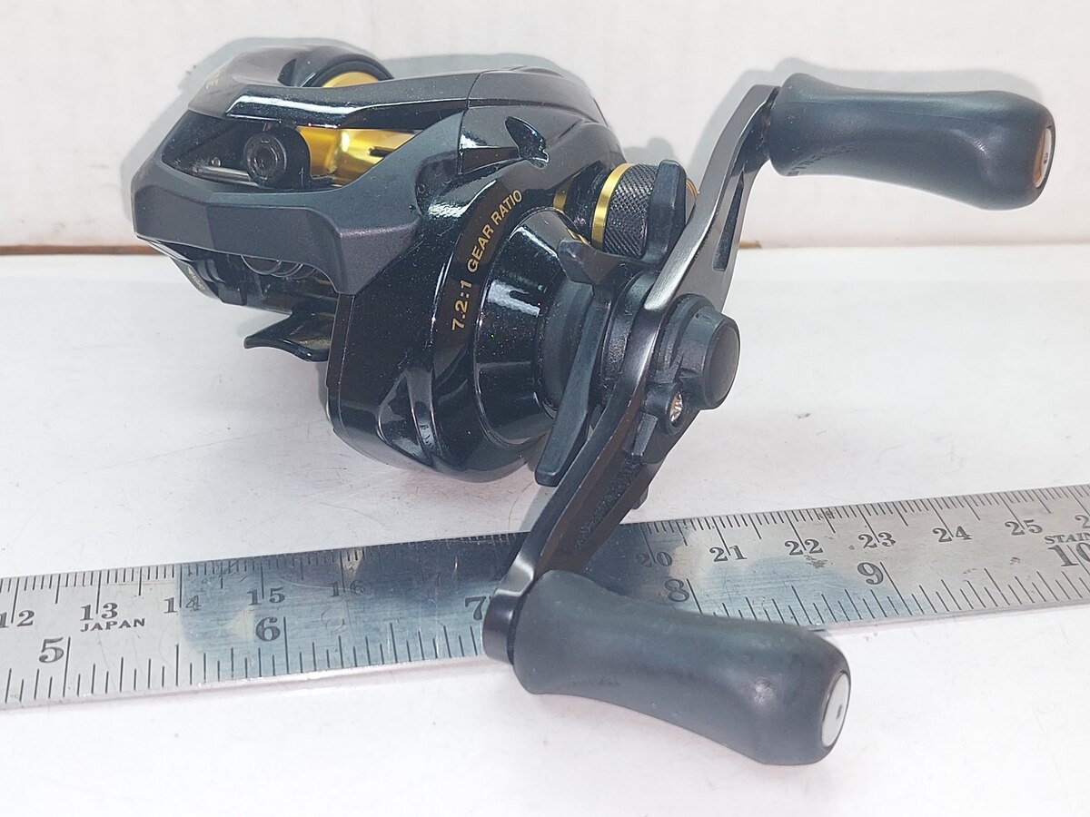   Dum fishing   #  2     ******* SHIMANO BASS ONE    XT 151     ********