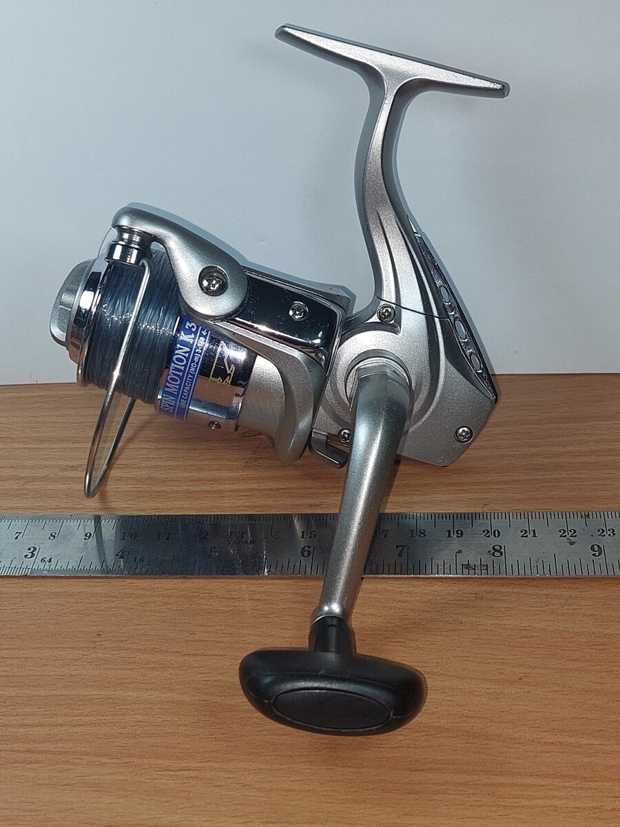   Dum fishing    #   10 ******* SPINMOTION    M 3000    *******