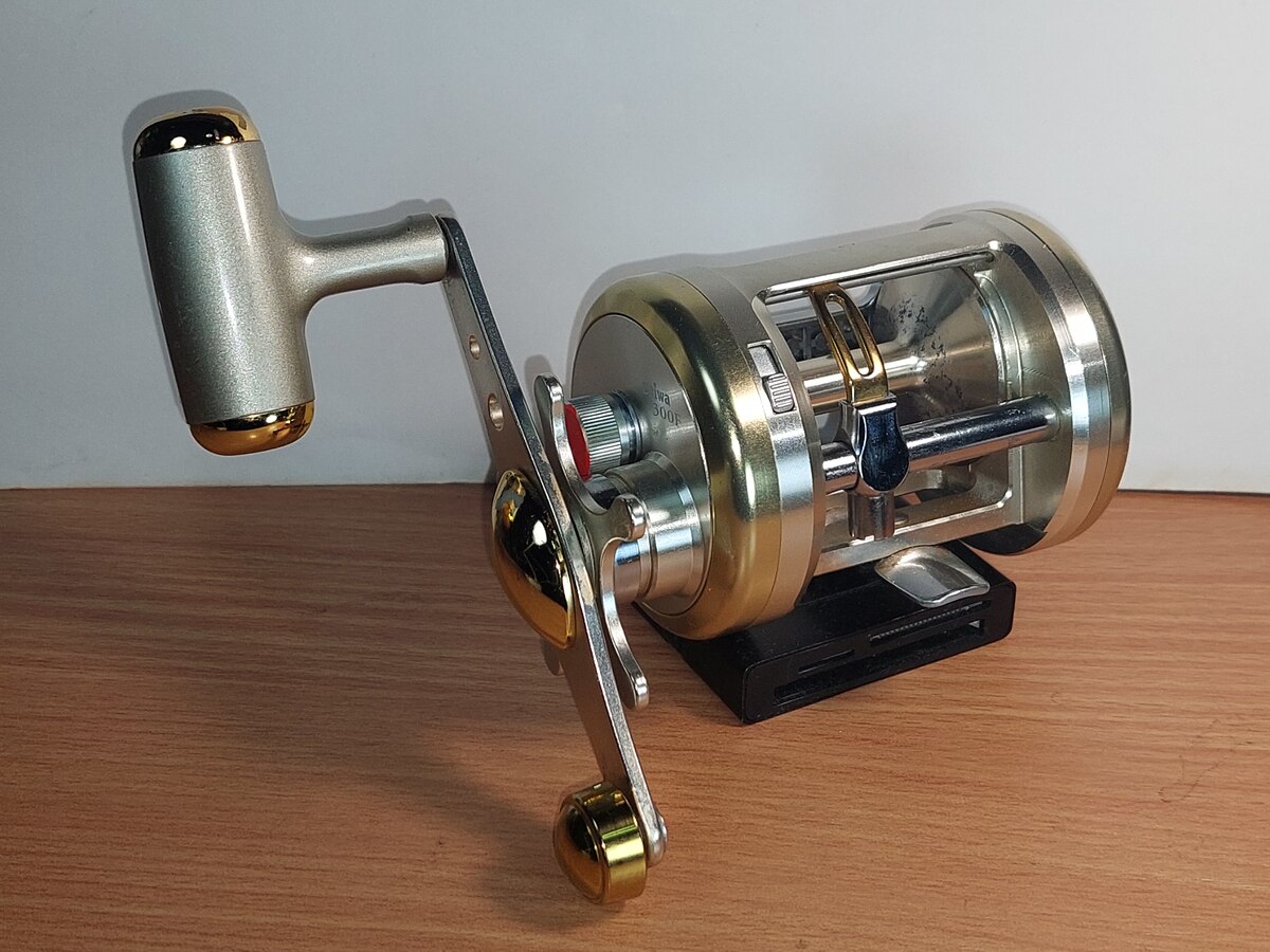   Dum fishing   #  4  *******   DAIWA  MILLIONAIRE    CVZ   300       ********