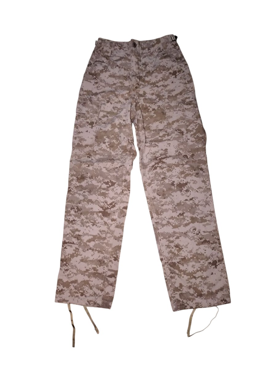 ++ กางเกงพรางดิจิตอลทะเลทราย   รอบเอว 28  นิ้ว