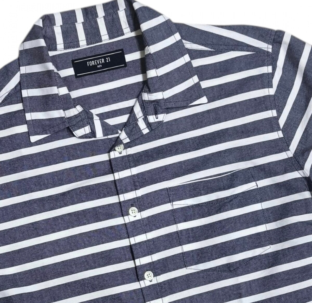 FOREVER. 21 เชิ้ตแขนสั้น  อก42นิ้ว ผ้า oxford ใหม่มาก