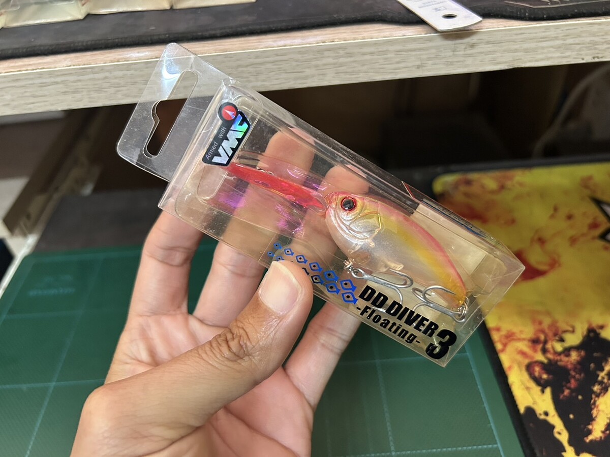 เหยื่อVMC(5.5cm)วัดจากห่วงหน้าถึงห่วงหลัง