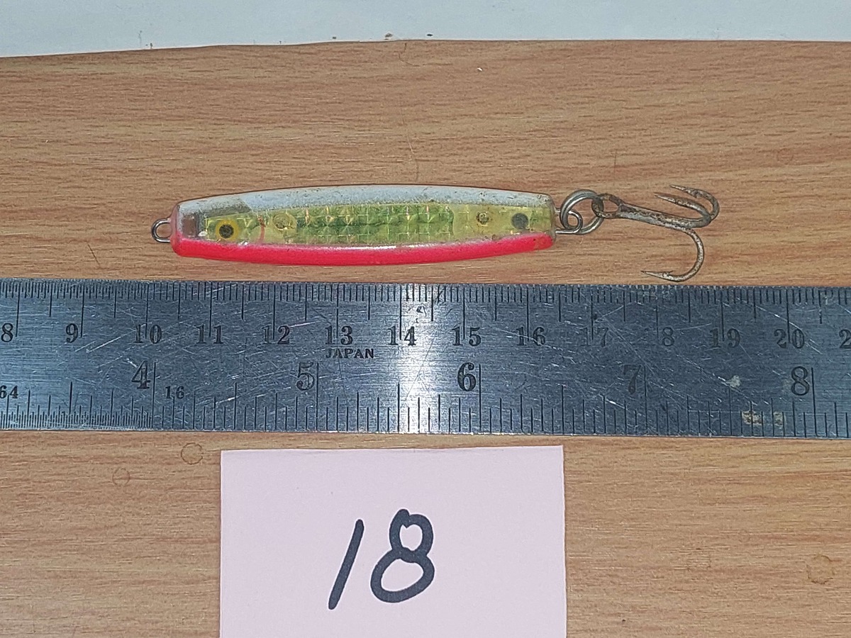   Dum fishing       *******     LURE #    18   ********