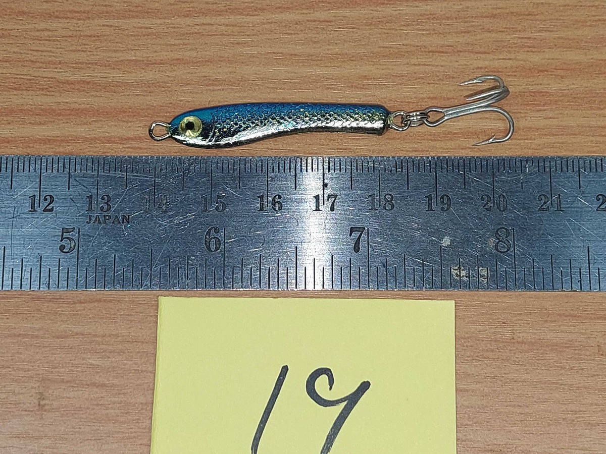   Dum fishing       *******     LURE #    19   LIGHT JIG ********