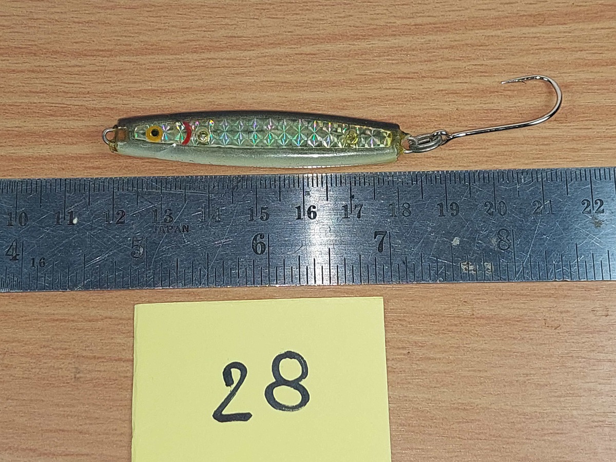   Dum fishing       *******     LURE #    28   ********
