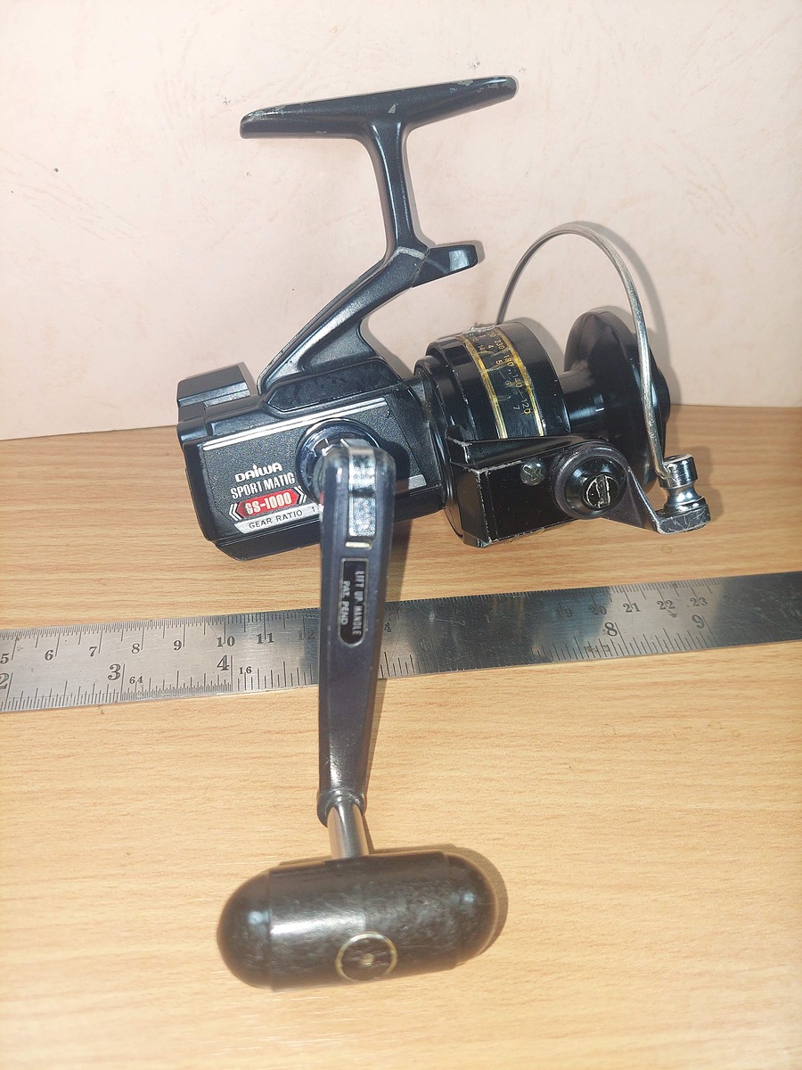   Dum fishing    REEL # 3    ****  DAIWA   SPORT MATIC  GS - 1000  ****