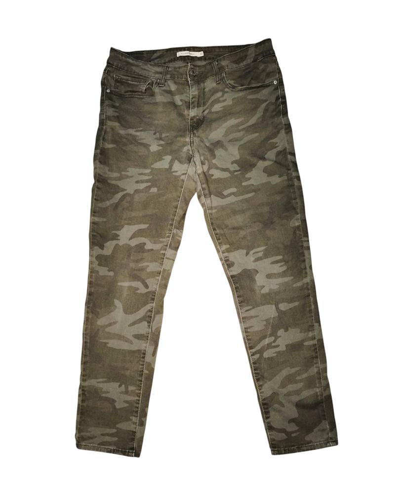 ++ กางเกงพรางผ้ายืด Levi's skinny   รอบเอว   32-33 นิ้ว 