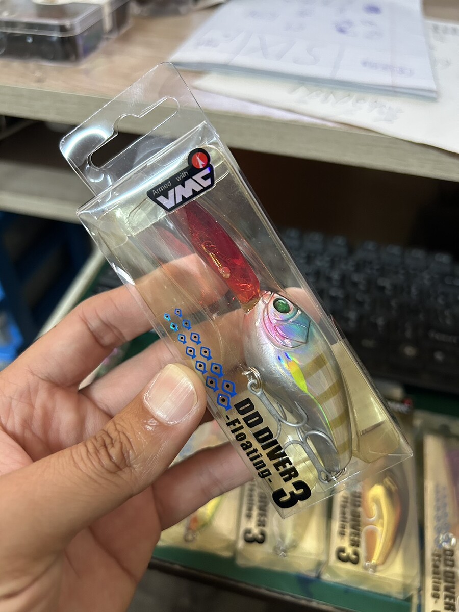 เหยื่อVMC(5.5cm)วัดจากห่วงหน้าถึงห่วงหลัง