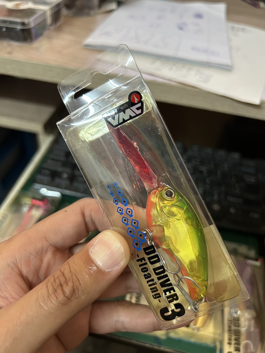 เหยื่อVMC(5.5cm)วัดจากห่วงหน้าถึงห่วงหลัง