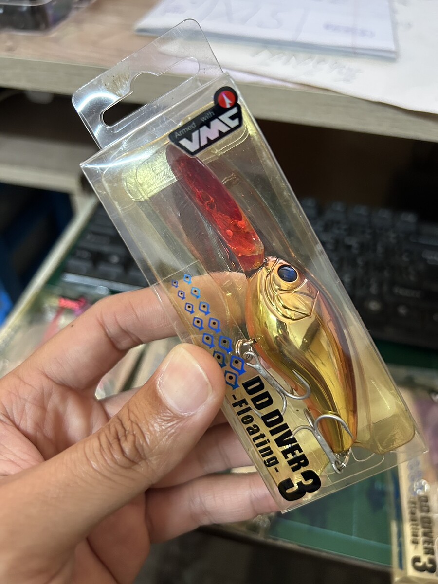 เหยื่อVMC(5.5cm)วัดจากห่วงหน้าถึงห่วงหลัง