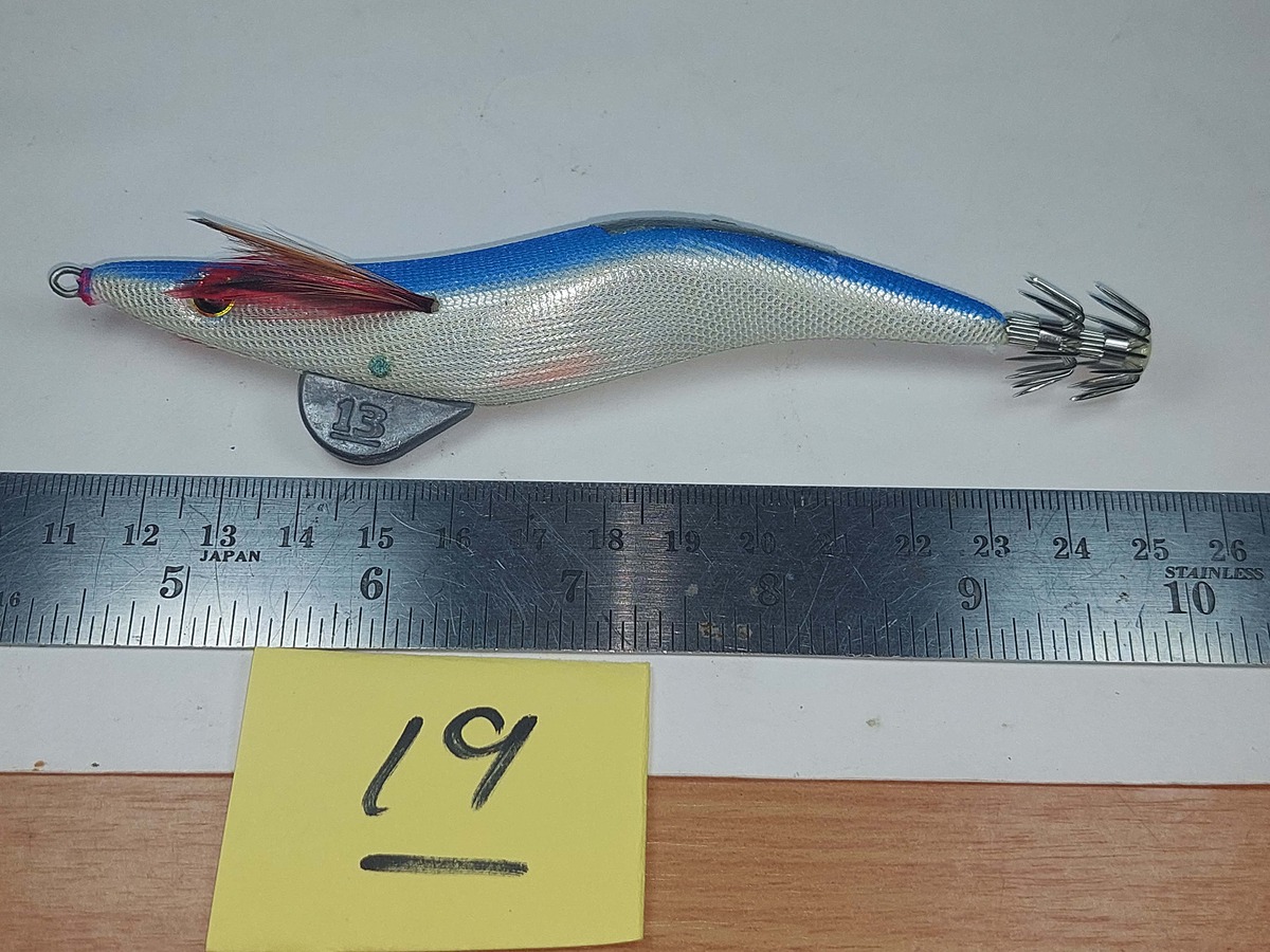   Dum fishing     *******     LURE   #  19   ********
