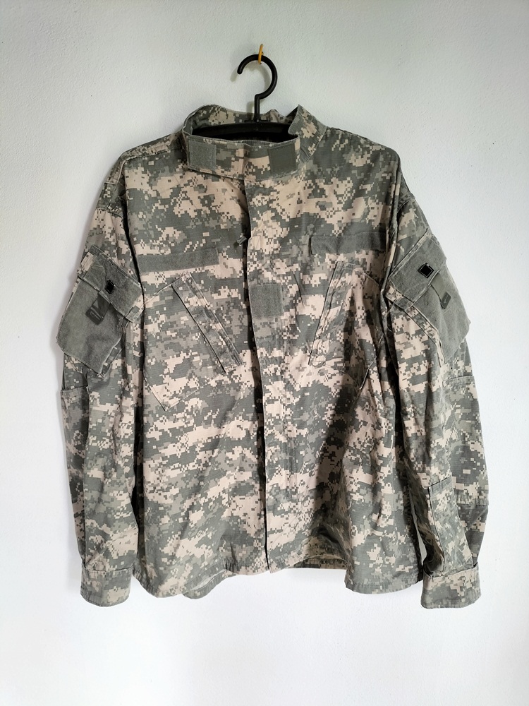 ++ เสื้อทหารเมกา ลาย ACU DIGITAL  รอบอก 54 นิ้ว  