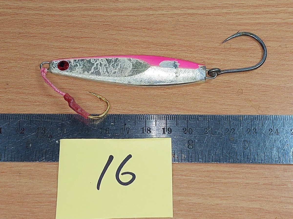   Dum fishing       *******     LURE #    16   ********