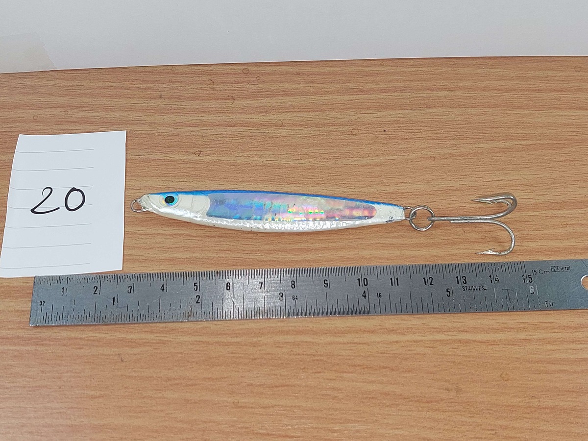   Dum fishing       *******     LURE #    20   ********