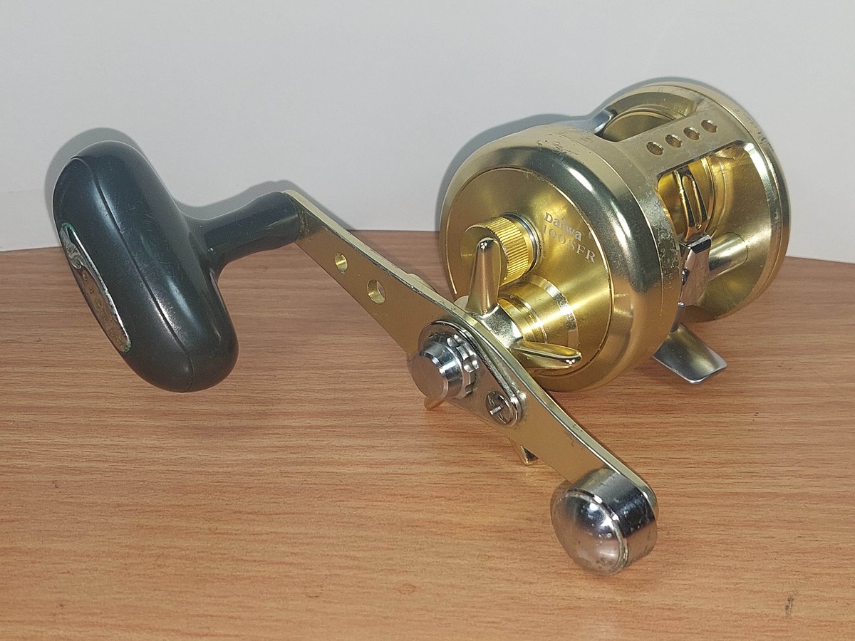   Dum fishing       *****DAIWA  MILLIONAIRE  CVZ 100  SFR    ******