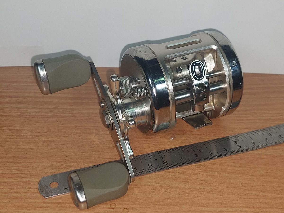   Dum fishing       *******   RYOBI   VARIUS   M 300     ********