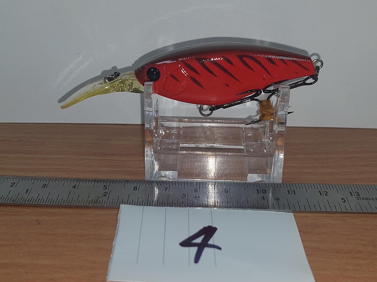   Dum fishing       *******     LURE #   4 ********