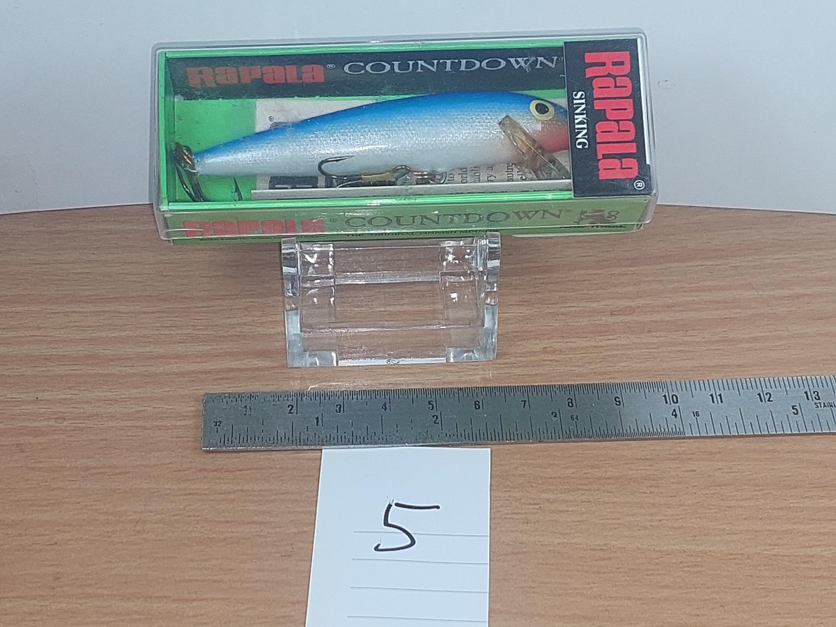   Dum fishing    LURE #  5      ******  RAPALA     *****