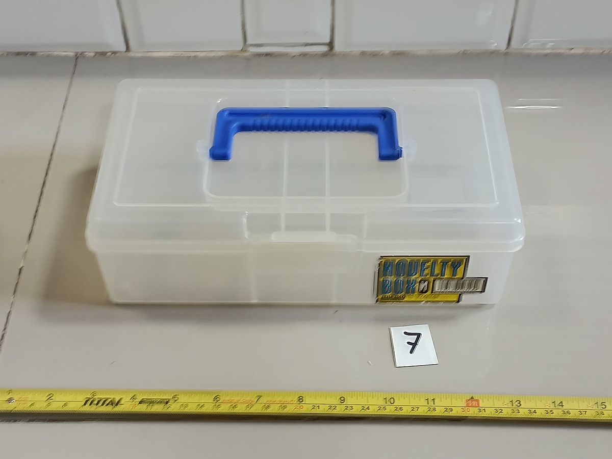      Dum fishing       ****      BOX  #   7  ****