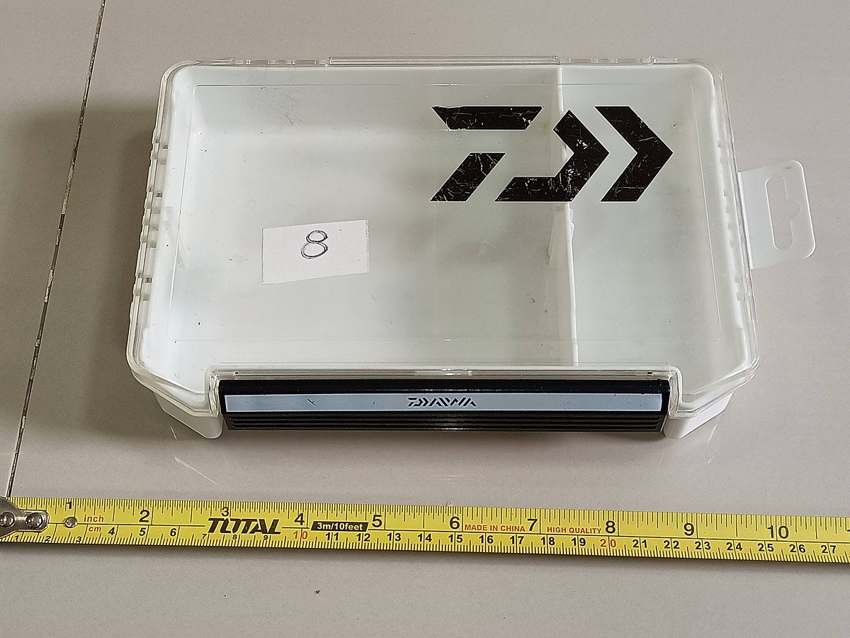      Dum fishing    ****    BOX  #  8      DAIWA    ****