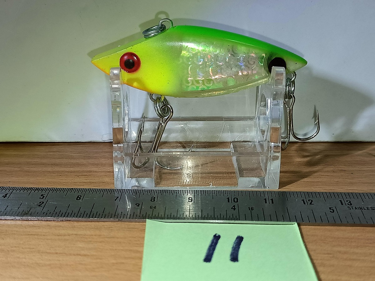   Dum fishing       *******     LURE #    11     ********