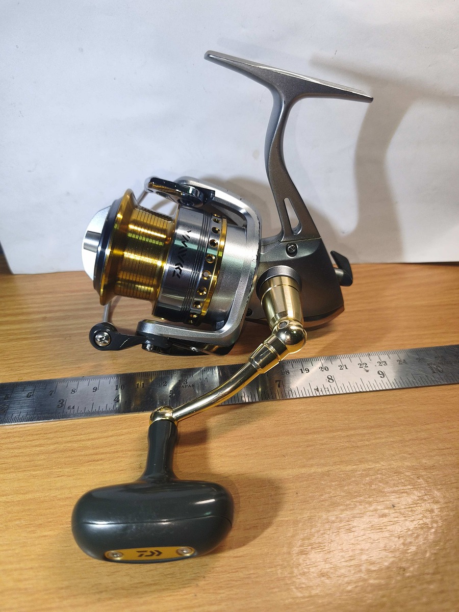   Dum fishing       ****   DAIWA  PHANTOM J   LIGHT 4000 PE    ****