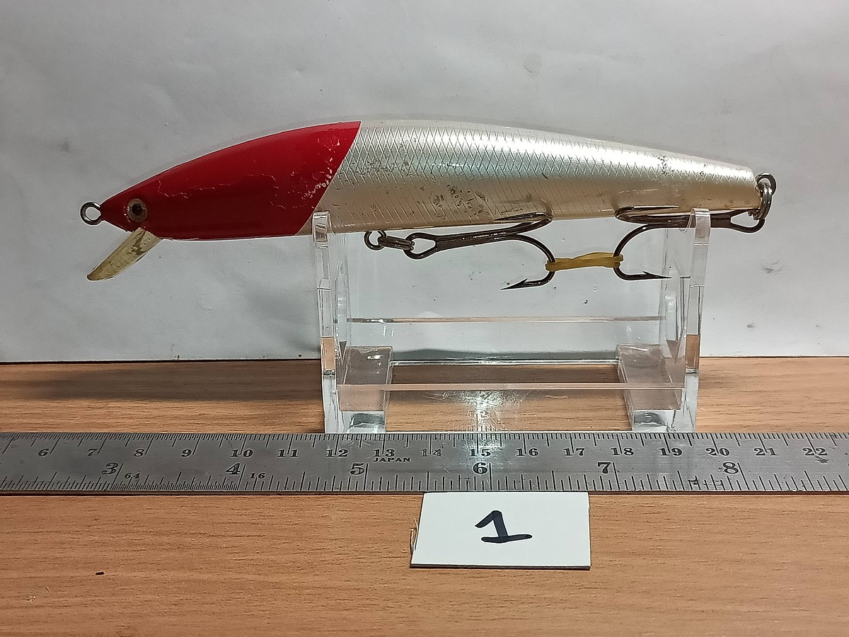   Dum fishing       ****  LURE # 1  YO-ZURI  HYDRO  MINNOW     ****