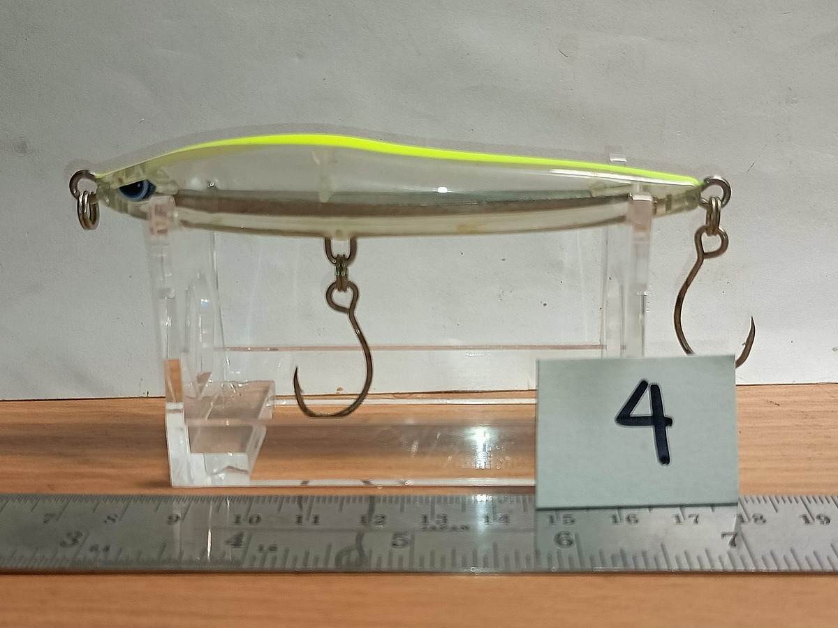   Dum fishing       *******     LURE #    4    ฺBASS DAY   ??????    ********