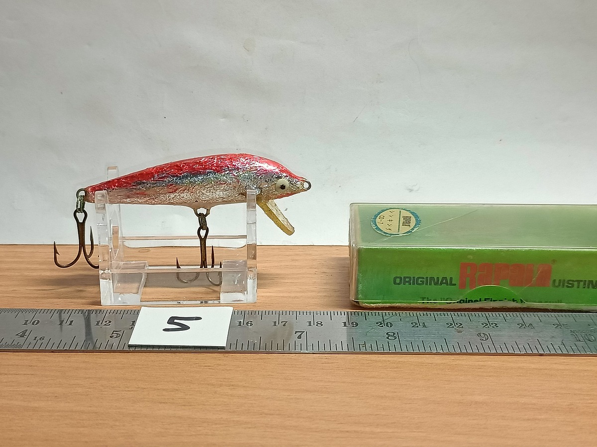   Dum fishing  ***   LURE #  5   RAPALA  COUNT DOWN    ***