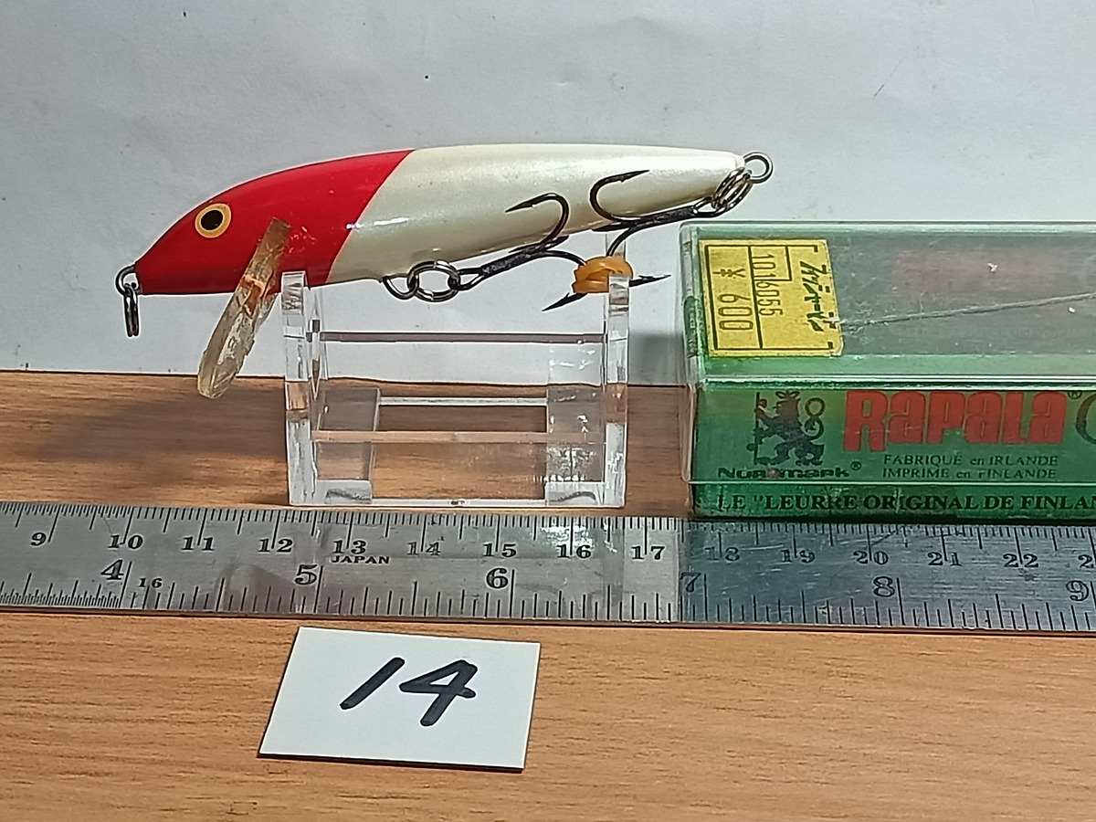   Dum fishing   ***  LURE #  14    RAPALA   COUNT DOWN        ***