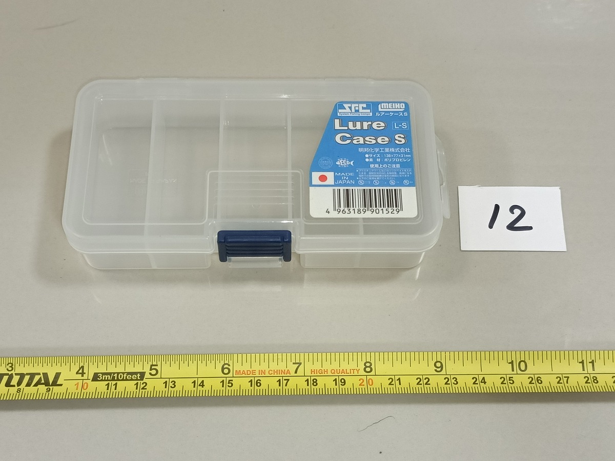      Dum fishing    ****    BOX  #  12     MEIHO LURE CASE  S     ****