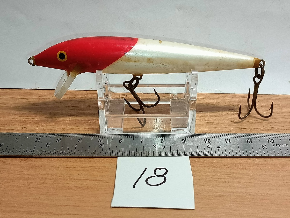  Dum fishing       *******     LURE #    18   ********