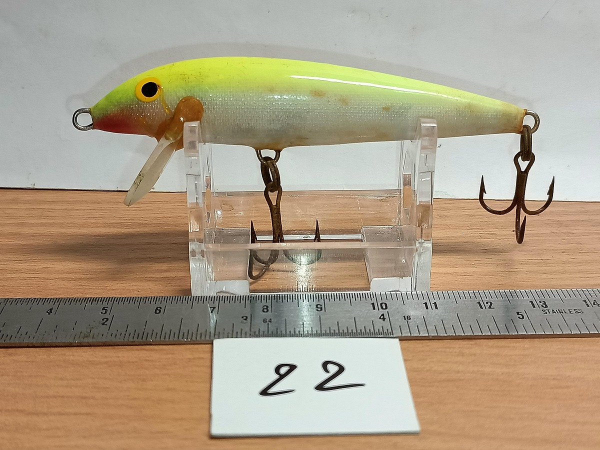   Dum fishing       *******     LURE #   22   ********