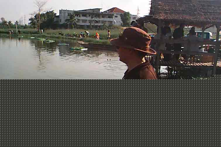 เขาเป็นใครมาจากไหนไม่มีใครรู้ ที่ร