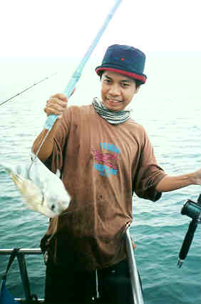 อึ้บ...หนักครับ หนักตะขอนะครับ..แหะ ๆๆ
