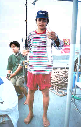 นายวอเกือบทำลายสถิติสากยักษ์ของผี