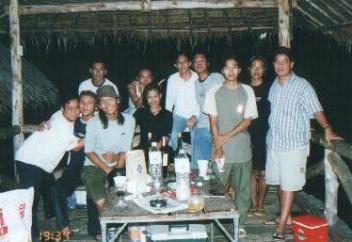 ภาพหมู่ภาพที่ 2 ครับ.....
เริ่มสนิทสนมม