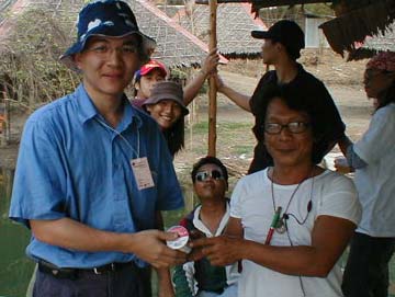 พี่Webของเราที่ตรงมาร่วมงานนี้โดยเฉพาะจากขอนแก่น รับสายเอ็นแรงดึงระดับ4-6-8ปอนด์จากพี่ติ่งด้วยคับ