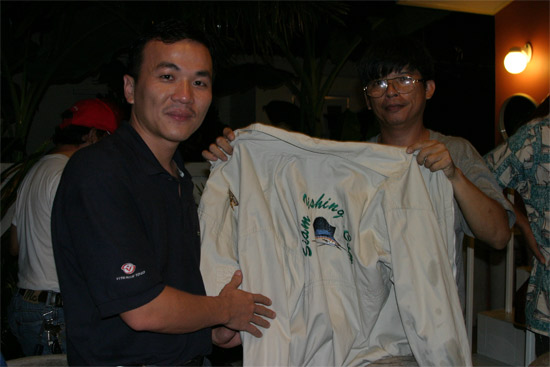 พี่เวปกับน้าธยุทธครับ
