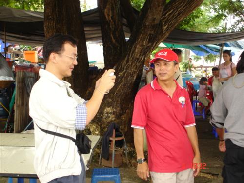 อาวุโส แลกรูป น้ามู๋วถามน้าเวป เป้นงัยบ้าง เก็บภาพแจ่มๆ ไว้ได้แยะมั๊ย...
         พอได้คับ น้ามู๋วว