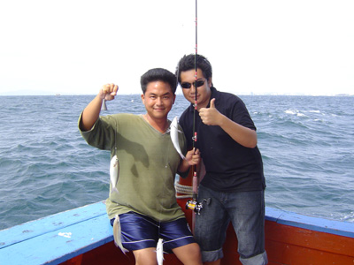 เรารักกัลลล...
อยู่ด้วยกัลลสองคลล...
 :l