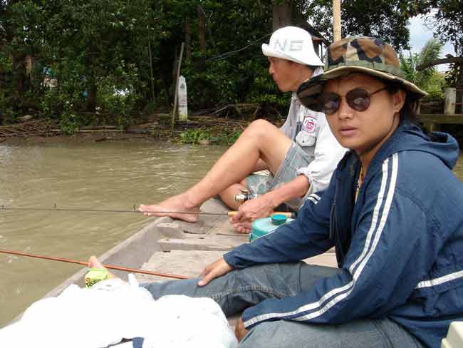 ออกลุยกันต่อครับสำหรับครึ่งวันหลัง ... โดยล่องเรือขึ้นมาด้านบนครับ

