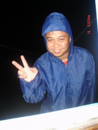 ฝนตก ก้อยังชู 2 นิ้วค้าบบบบบ 