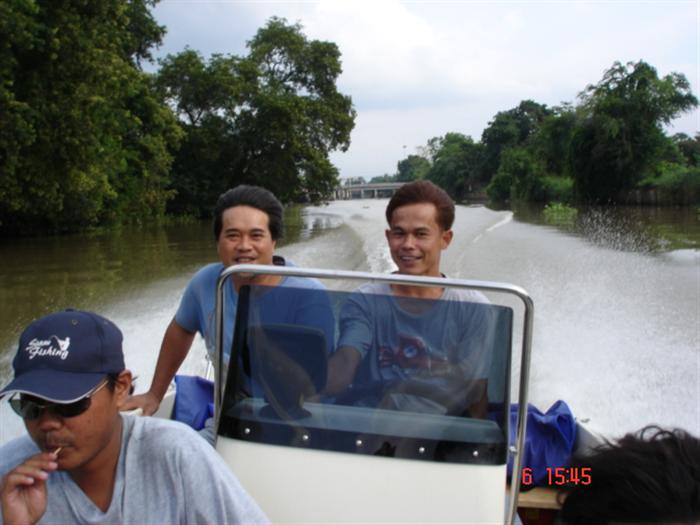 บรีนนนนนนนน.... ดูน้ำดิ กระจายเชียววววววว..... ของมานแรงงงงงงงงงง...... :love: :love: