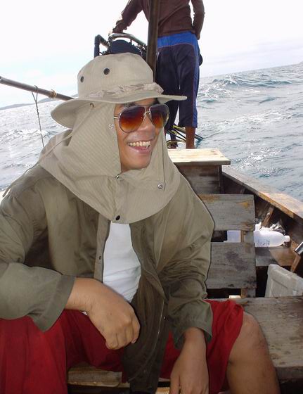  :smile: :laughing: :laughing:

             แต่นายแบบคนนี้ยังยิ้มอยู่ครับ..................แต่ค่อ
