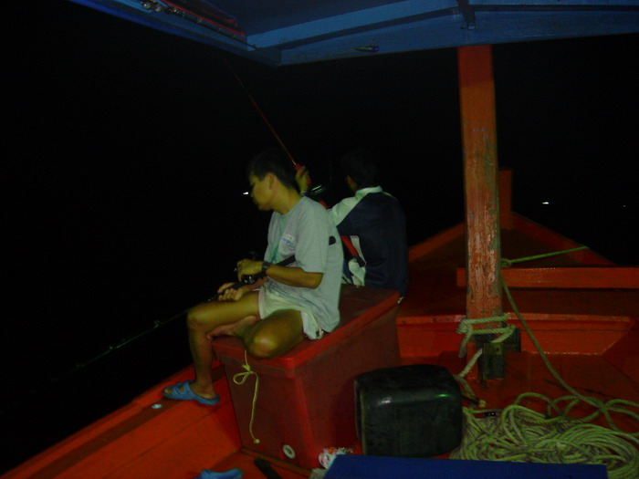 ที่หมานของน้าเพ้งหลังจากกลางวันปลากินแต่ท้ายเรือ :laughing: :laughing: