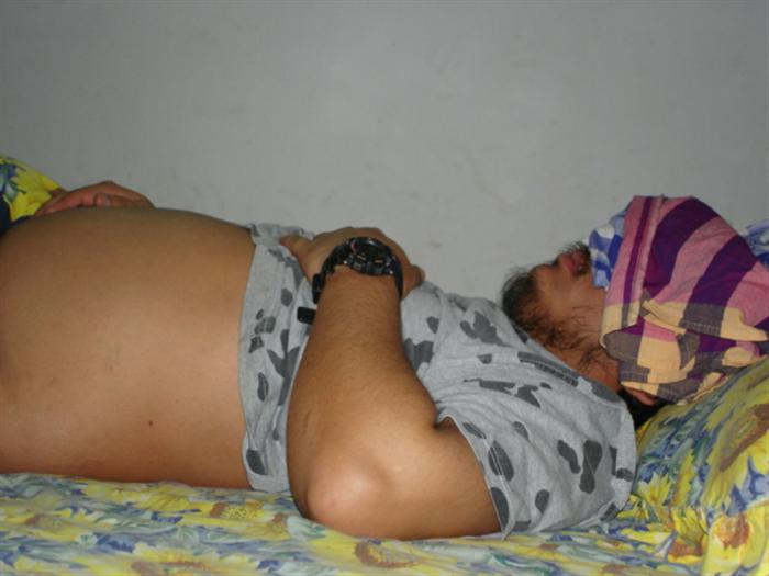 สิ้นฤทธิ์ตอน สี่ทุ่ม กว่าๆ... หลังจากตากแดด ตกปลาแห้ว มาทั้งวัน... :laughing: :laughing: